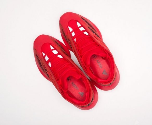 Adidas Yeezy Boost 700 v3 red KEDRED